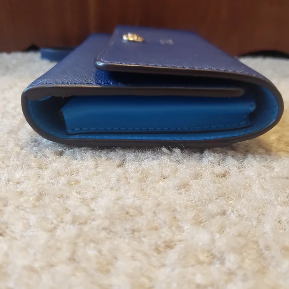 Henri Bendel New York Wristlet Wallet - Picture 4 of 12